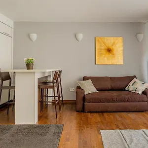 O211 Apartament