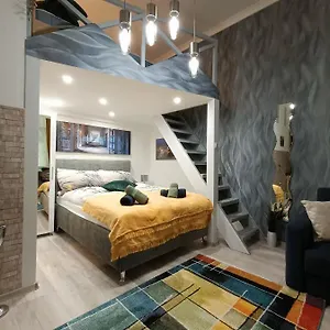 Suzan's In The Heart Of Appartamento