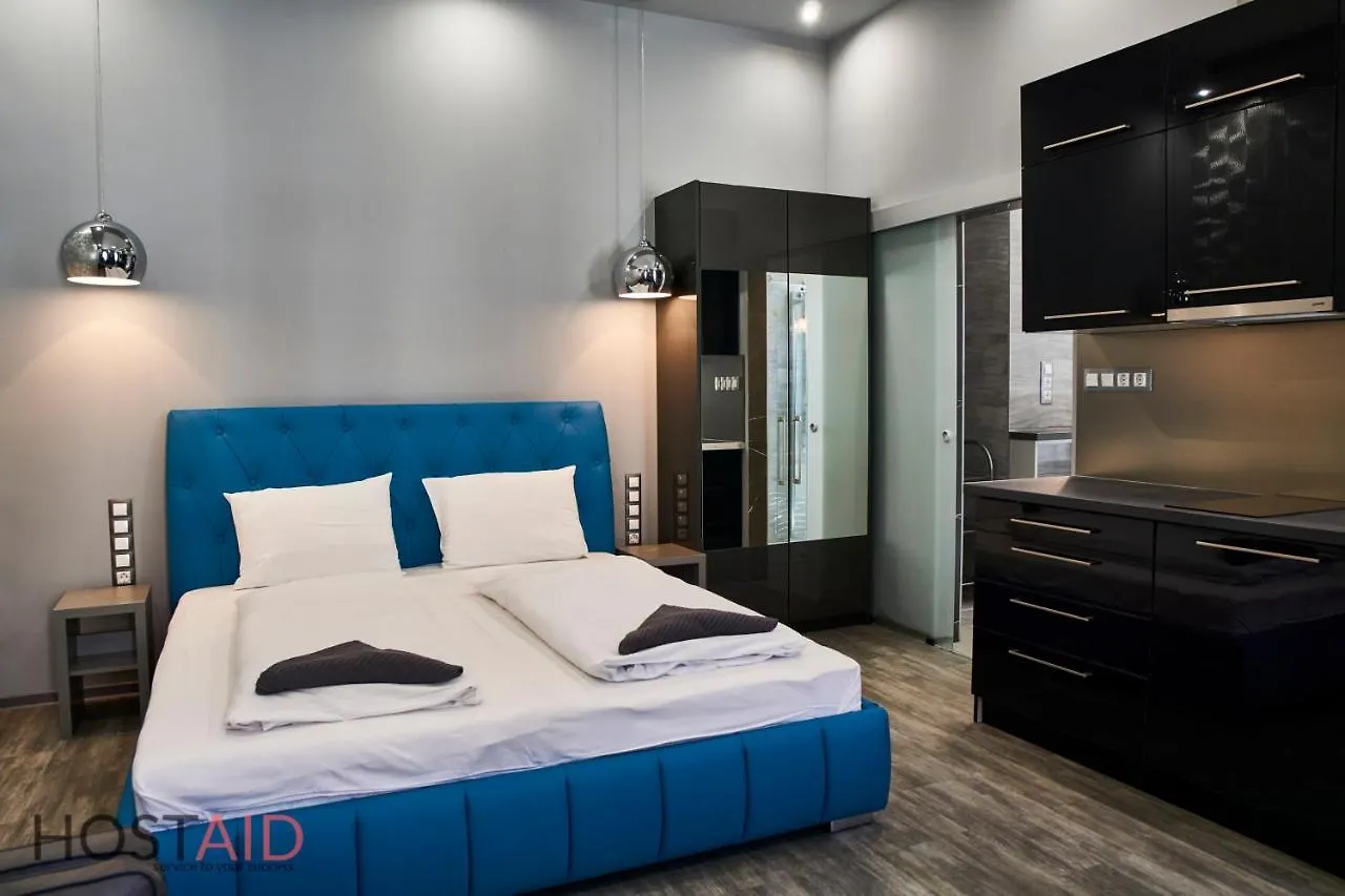 A13 Apartments - Budapest - Hostaid
