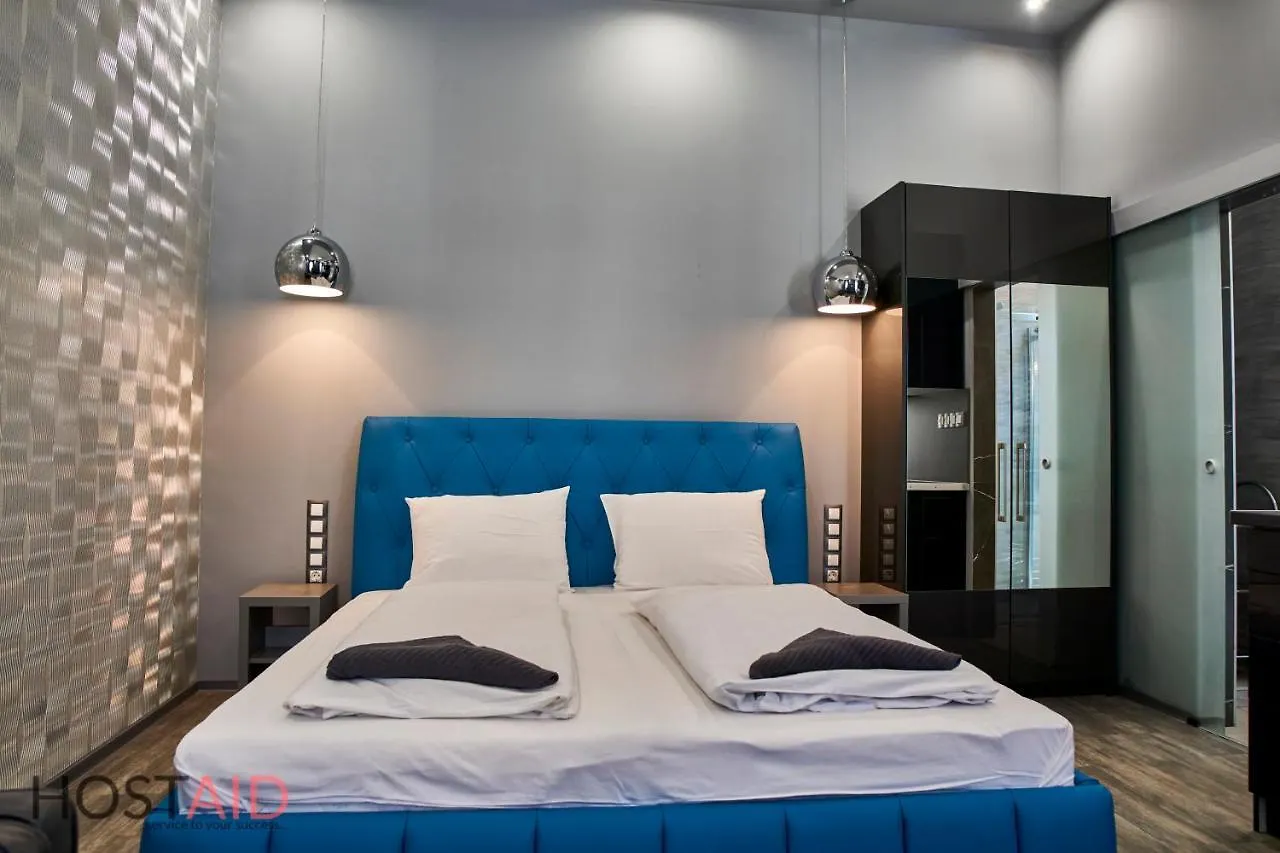 A13 Apartments - Budapest - Hostaid